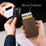 Lade das Bild in den Galerie-Viewer, 43693613220106;Alle Karten sofort griffbereit;Ein Hebel an der Seite aktiviert unseren Pop-Up-Mechanismus, der bis zu 7 Karten geordnet auswirft, sodass du sie schnell mit einem Handgriff entnehmen kannst.
