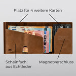 Lade das Bild in den Galerie-Viewer, 43693613285642;Scheinfach aus Echtleder;Unser Cardholder verfügt über ein elegantes Echtleder-Scheinfach und bietet Platz für bis zu vier zusätzliche Karten neben den sieben im Aluminium-Case.
